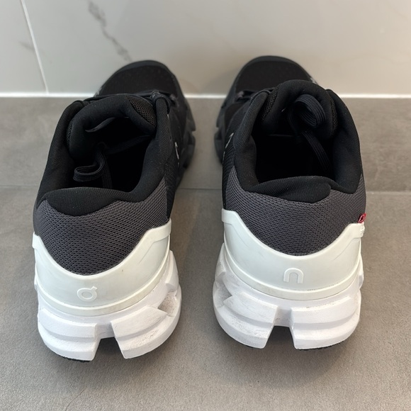 on running sneakers - Picture 5 of 5